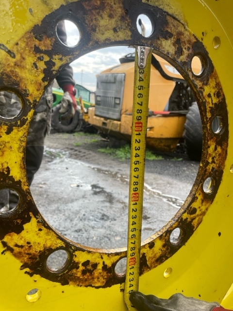 Felga John Deere 30 cali - Felna za Poljoprivredna mašina: slika 2 Felga John Deere 30 cali - Felna za Poljoprivredna mašina: slika 2