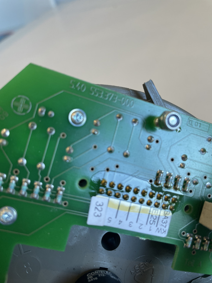 Fendt 920 - pulpit panel sterujący moduł EHR przód - Komandna tabla za Poljoprivredna mašina: slika 2 Fendt 920 - pulpit panel sterujący moduł EHR przód - Komandna tabla za Poljoprivredna mašina: slika 2