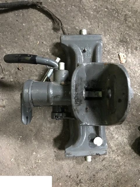 Fendt - Zaczep - Szerokość 39 cm - Ram/ Šasija za Poljoprivredna mašina: slika 2 Fendt - Zaczep - Szerokość 39 cm - Ram/ Šasija za Poljoprivredna mašina: slika 2