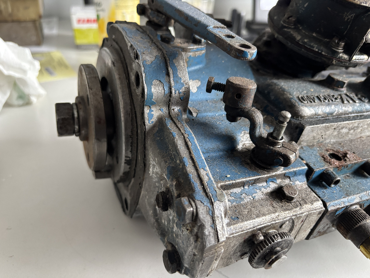 Ford TW25 - pompa wtryskowa paliwa - Pumpa za gorivo za Poljoprivredna mašina: slika 2 Ford TW25 - pompa wtryskowa paliwa - Pumpa za gorivo za Poljoprivredna mašina: slika 2