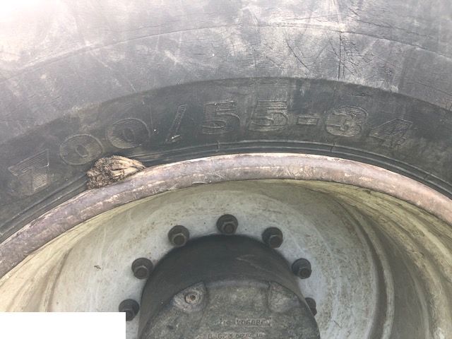 Harvester Valmet Komatsu - Koła - Kompletan točak za Šumarska oprema: slika 1 Harvester Valmet Komatsu - Koła - Kompletan točak za Šumarska oprema: slika 1