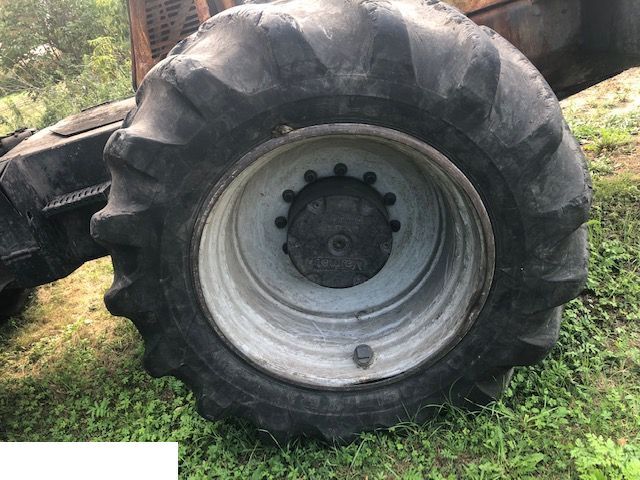 Harvester Valmet Komatsu - Koła - Kompletan točak za Šumarska oprema: slika 2 Harvester Valmet Komatsu - Koła - Kompletan točak za Šumarska oprema: slika 2