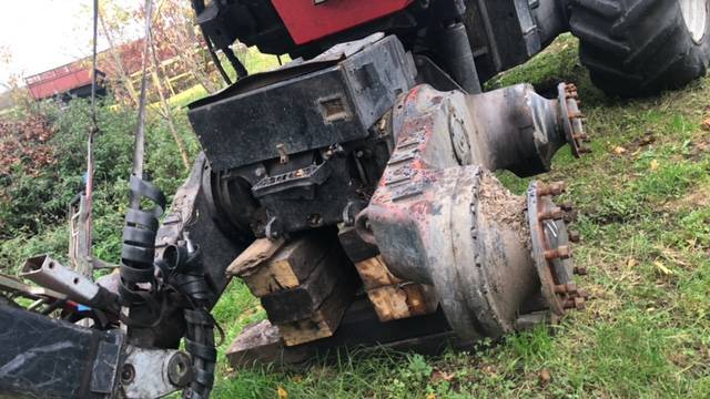 Harwester Valmet 911 Komatsu - Dyferencjał - Diferencijalna brzina za Poljoprivredna mašina: slika 3 Harwester Valmet 911 Komatsu - Dyferencjał - Diferencijalna brzina za Poljoprivredna mašina: slika 3