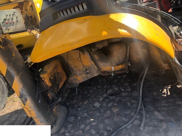 JCB 3cx - Błotnik Prawy - Blatobran za Građevinska mašina: slika 1 JCB 3cx - Błotnik Prawy - Blatobran za Građevinska mašina: slika 1