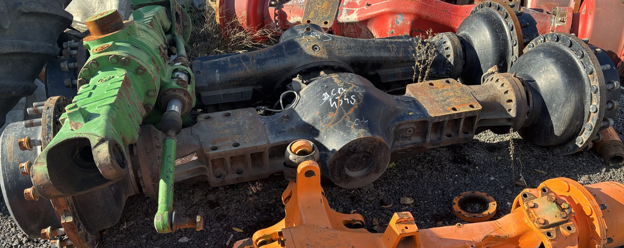 JCB 434S Most Przedni Most Tylni Oś Przednia Oś Tylnia Zwolnica Zwrotnica Obudowa Pochwa CZĘŚCI - Pogonski reduktor za Poljoprivredna mašina: slika 1 JCB 434S Most Przedni Most Tylni Oś Przednia Oś Tylnia Zwolnica Zwrotnica Obudowa Pochwa CZĘŚCI - Pogonski reduktor za Poljoprivredna mašina: slika 1