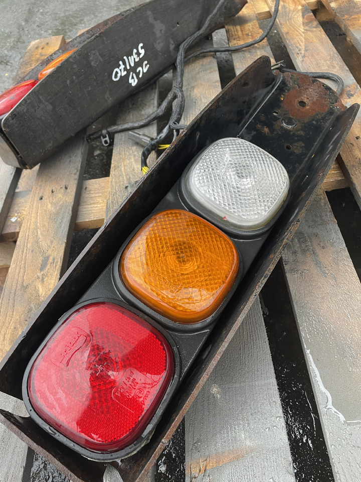 JCB 531 541 - lampy tylne 700/50-129 - Zadnja svetla za Građevinska mašina: slika 3 JCB 531 541 - lampy tylne 700/50-129 - Zadnja svetla za Građevinska mašina: slika 3