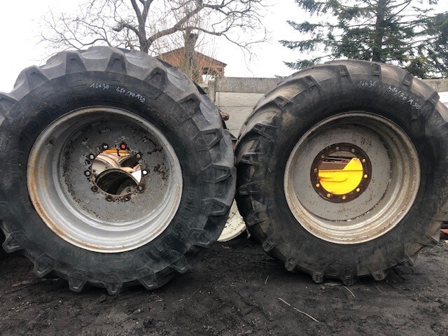JCB Fastrack Koła 480/70 R30 , Felga 16x30 - Felna za Poljoprivredna mašina: slika 1 JCB Fastrack Koła 480/70 R30 , Felga 16x30 - Felna za Poljoprivredna mašina: slika 1