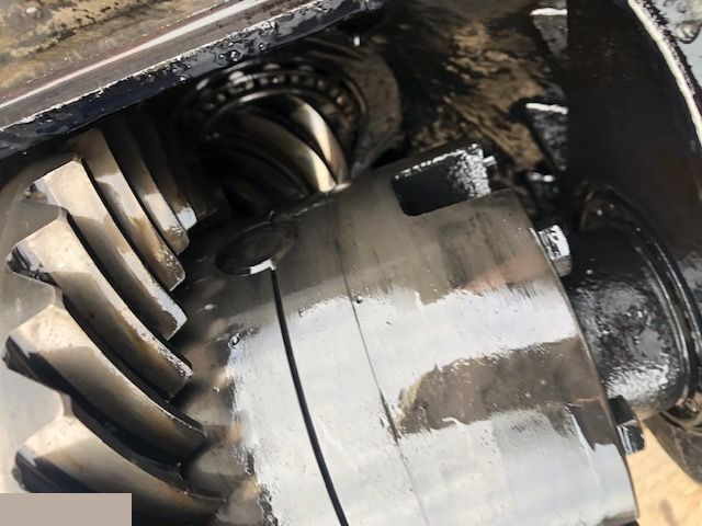 JCB Wkład Mostu 448/165501p4 JCB Wkład 8x35 - Osovina i delovi za Poljoprivredna mašina: slika 2 JCB Wkład Mostu 448/165501p4 JCB Wkład 8x35 - Osovina i delovi za Poljoprivredna mašina: slika 2