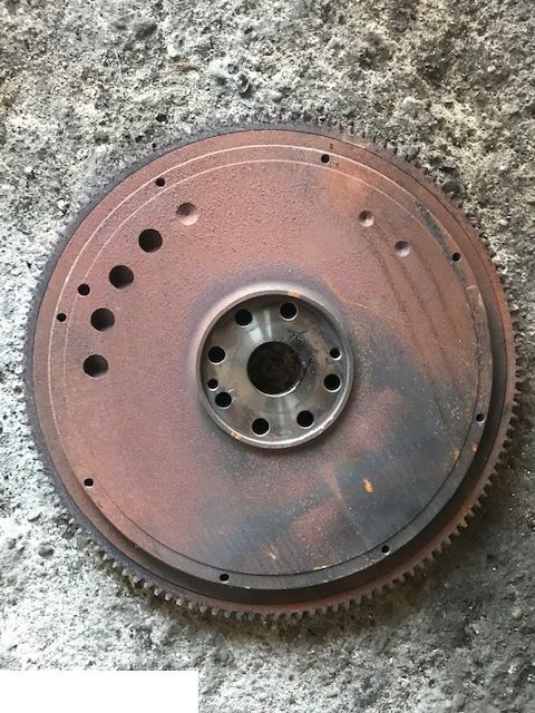 John Deere 4045 - Koło Zamachowe r500065 - Zamajac za Poljoprivredna mašina: slika 2 John Deere 4045 - Koło Zamachowe r500065 - Zamajac za Poljoprivredna mašina: slika 2