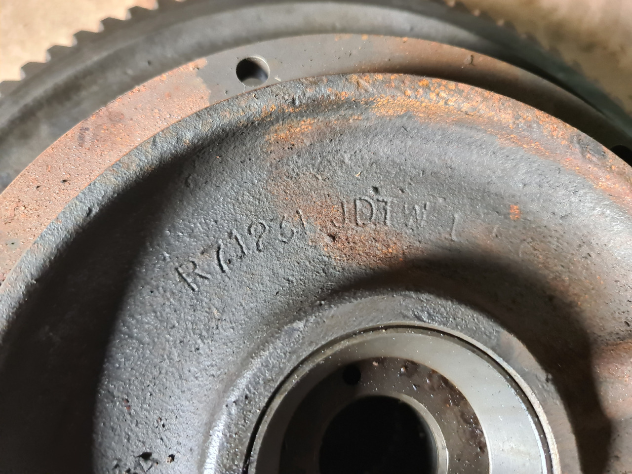 John Deere 4650, 4850 Bęben Sprzęgła WOM Sprzęgło Bieg R70932 AR95409 R71231 - Kvačilo i delovi za Poljoprivredna mašina: slika 2 John Deere 4650, 4850 Bęben Sprzęgła WOM Sprzęgło Bieg R70932 AR95409 R71231 - Kvačilo i delovi za Poljoprivredna mašina: slika 2