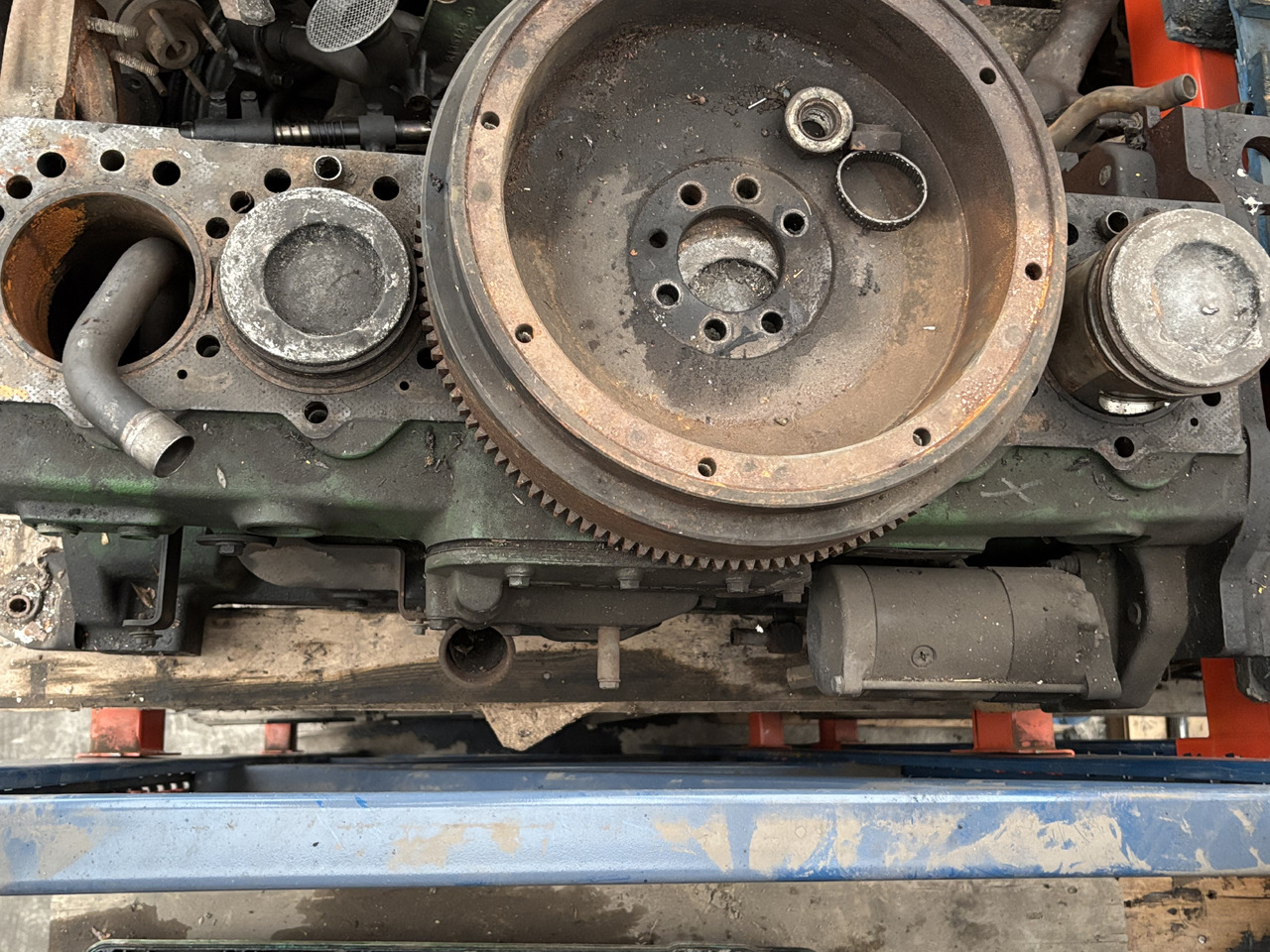 John Deere 6081 R127721 R127723 R120028 Cylinder Tłoki Klawiatura Koło Zamachowe CZĘŚCI - Zamajac za Poljoprivredna mašina: slika 3 John Deere 6081 R127721 R127723 R120028 Cylinder Tłoki Klawiatura Koło Zamachowe CZĘŚCI - Zamajac za Poljoprivredna mašina: slika 3