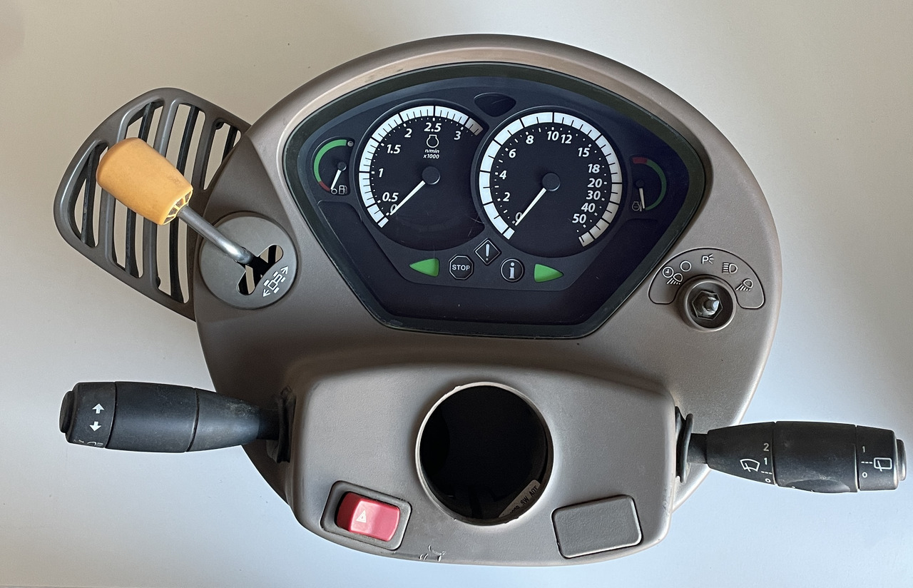 John Deere 6534 - moduł zegary panel instrumentów rewers - AL179168 - Komandna tabla za Poljoprivredna mašina: slika 1 John Deere 6534 - moduł zegary panel instrumentów rewers - AL179168 - Komandna tabla za Poljoprivredna mašina: slika 1