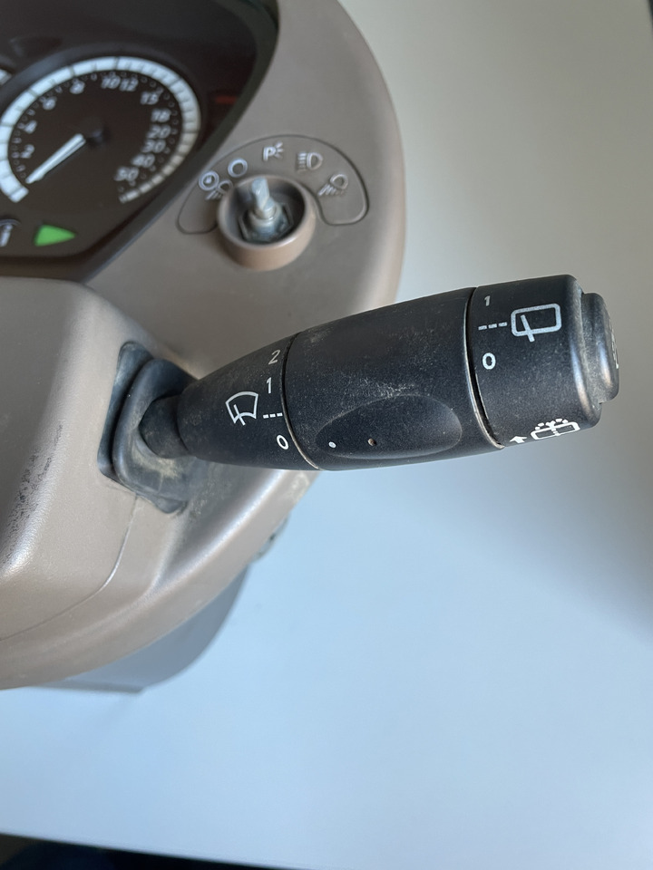 John Deere 6534 - moduł zegary panel instrumentów rewers - AL179168 - Komandna tabla za Poljoprivredna mašina: slika 4 John Deere 6534 - moduł zegary panel instrumentów rewers - AL179168 - Komandna tabla za Poljoprivredna mašina: slika 4