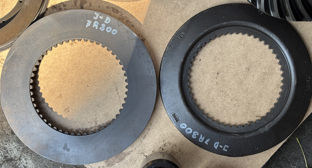 John Deere 7RXXX 7R 330 7R330 Płytka, podkładka hamulca R187527 - Delovi kočnica za Poljoprivredna mašina: slika 1 John Deere 7RXXX 7R 330 7R330 Płytka, podkładka hamulca R187527 - Delovi kočnica za Poljoprivredna mašina: slika 1