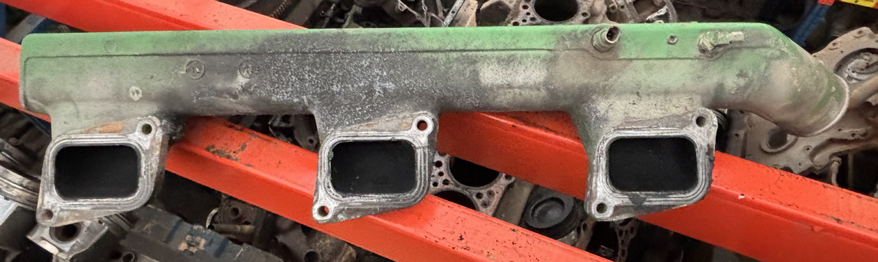John Deere 8210 Kolektor Dolotowy R503413 R116727 - Usisna grana za Poljoprivredna mašina: slika 2 John Deere 8210 Kolektor Dolotowy R503413 R116727 - Usisna grana za Poljoprivredna mašina: slika 2