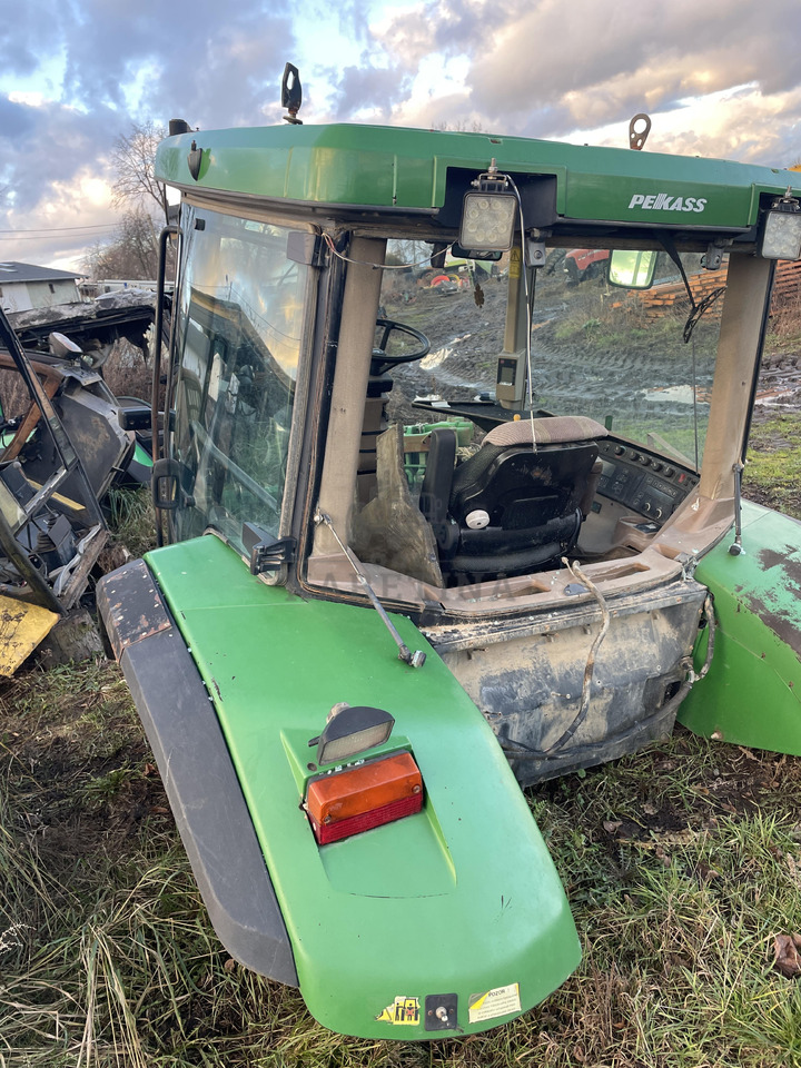 John Deere 8210 - błotniki błotnik lewy R157015 - Blatobran za Poljoprivredna mašina: slika 2 John Deere 8210 - błotniki błotnik lewy R157015 - Blatobran za Poljoprivredna mašina: slika 2