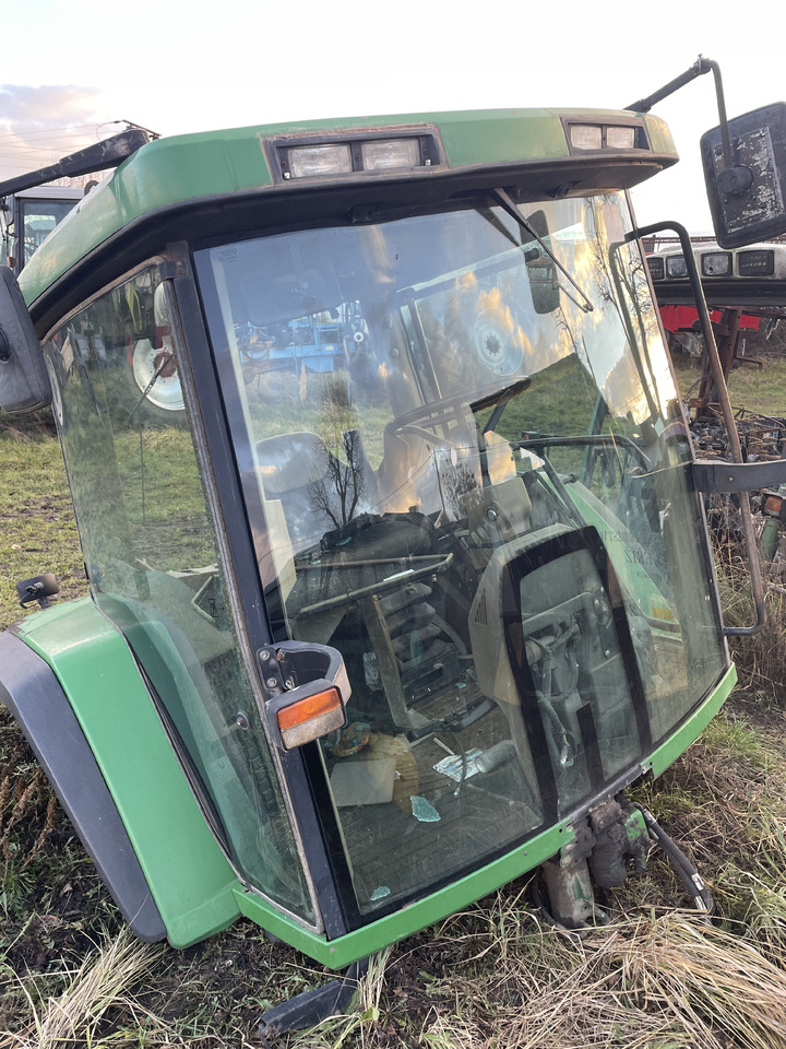 John Deere 8210 - kabina dach fotel błotniki plastiki lampy - Kabina za Poljoprivredna mašina: slika 4 John Deere 8210 - kabina dach fotel błotniki plastiki lampy - Kabina za Poljoprivredna mašina: slika 4