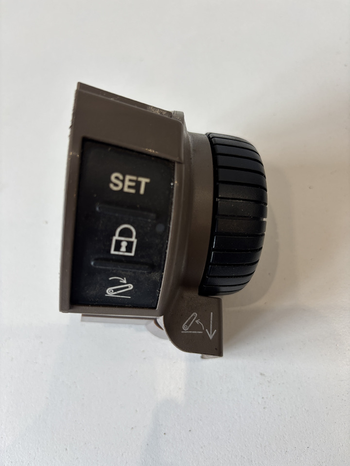 John Deere seria 6000 7000 8000 R - pokrętło sterowanie zaczepem tylnym RE584123 - Kabina i enterijer za Poljoprivredna mašina: slika 3 John Deere seria 6000 7000 8000 R - pokrętło sterowanie zaczepem tylnym RE584123 - Kabina i enterijer za Poljoprivredna mašina: slika 3