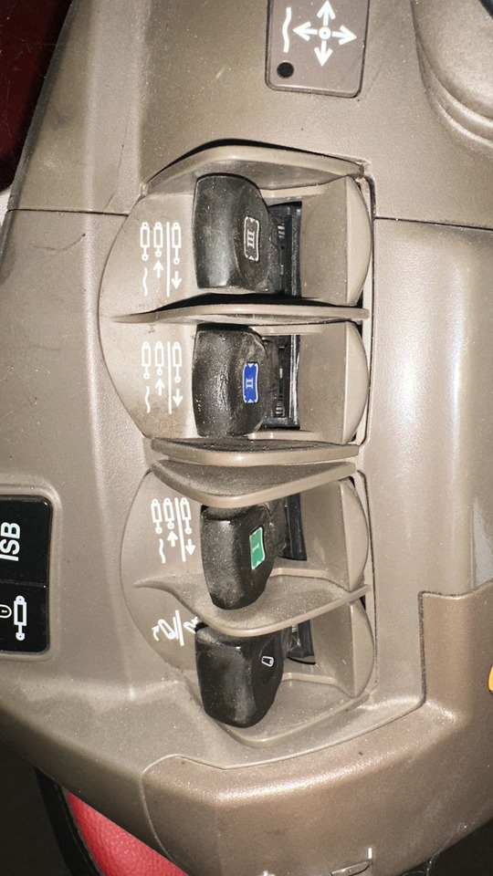 Klawiatura hydrauliki guziki panel sterowania John deere - Komandna tabla za Poljoprivredna mašina: slika 3 Klawiatura hydrauliki guziki panel sterowania John deere - Komandna tabla za Poljoprivredna mašina: slika 3