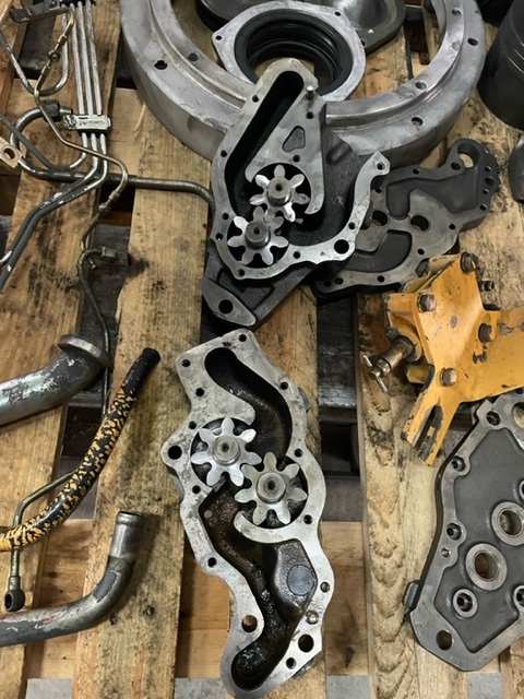 Koło Pasowe Wału Korbowego 9268711 do silnika Liebherr D 904 , D906 , D914 , D916 , D924 - Radilica za Građevinska mašina: slika 3 Koło Pasowe Wału Korbowego 9268711 do silnika Liebherr D 904 , D906 , D914 , D916 , D924 - Radilica za Građevinska mašina: slika 3