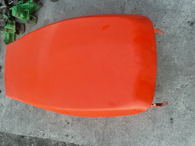 Kubota M7060 Maska - Hauba za Poljoprivredna mašina: slika 3 Kubota M7060 Maska - Hauba za Poljoprivredna mašina: slika 3