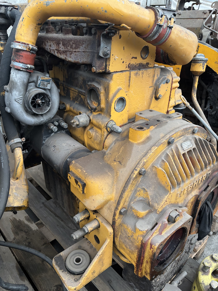 Liebherr D904T D 904 T Silnik Kompletny Blok Koło Zamachowe Wał Korbowy Pokrywa Miska CZĘŚCI - Zamajac za Poljoprivredna mašina: slika 5 Liebherr D904T D 904 T Silnik Kompletny Blok Koło Zamachowe Wał Korbowy Pokrywa Miska CZĘŚCI - Zamajac za Poljoprivredna mašina: slika 5