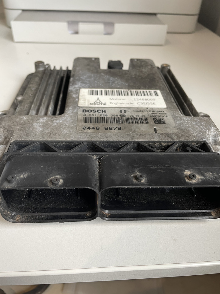 Manitou MT 1335 - sterownik silnika ECU 04466878 0281020598 - Upravljačka jedinica za Oprema za rukovanje materijalima: slika 2 Manitou MT 1335 - sterownik silnika ECU 04466878 0281020598 - Upravljačka jedinica za Oprema za rukovanje materijalima: slika 2