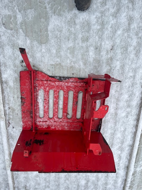 Manitou Osłona Pod Kabine - Karoserija i eksterijer za Teleskopski upravljač: slika 1 Manitou Osłona Pod Kabine - Karoserija i eksterijer za Teleskopski upravljač: slika 1