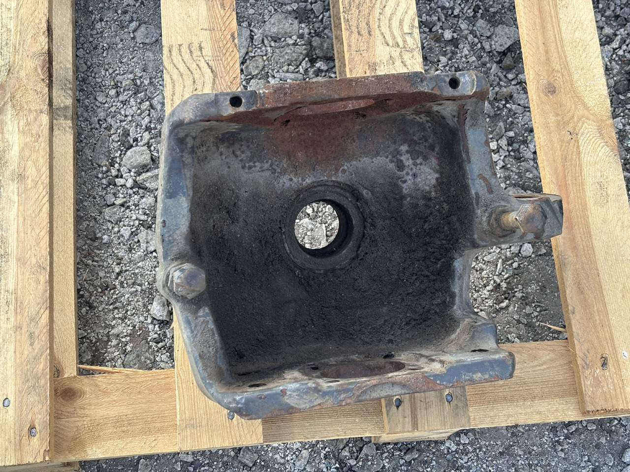 Massey Ferguson 5613 D6 Zwrotnica - Rukavc točka za Poljoprivredna mašina: slika 1 Massey Ferguson 5613 D6 Zwrotnica - Rukavc točka za Poljoprivredna mašina: slika 1