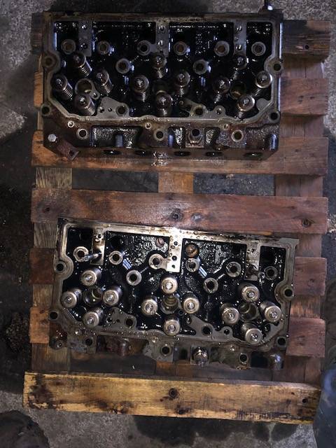 Massey Ferguson - Głowica Cylindrów - Sisu 84CTA-4V - Zaglavlje motora za Poljoprivredna mašina: slika 1 Massey Ferguson - Głowica Cylindrów - Sisu 84CTA-4V - Zaglavlje motora za Poljoprivredna mašina: slika 1