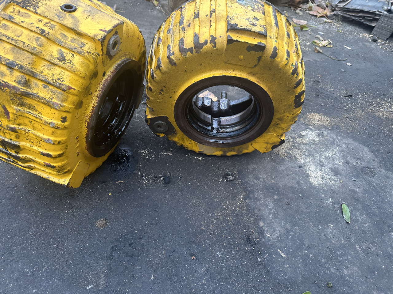 Matbro Sanderson Manitou Piasta Bęben obudowa zwolnicy - Pogonski reduktor za Poljoprivredna mašina: slika 4 Matbro Sanderson Manitou Piasta Bęben obudowa zwolnicy - Pogonski reduktor za Poljoprivredna mašina: slika 4