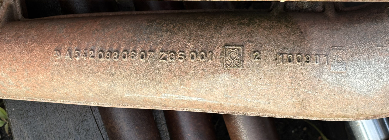 Mercedes A5420980607 5420980607 Kolektor - Izduvna grana za Kamion: slika 2 Mercedes A5420980607 5420980607 Kolektor - Izduvna grana za Kamion: slika 2