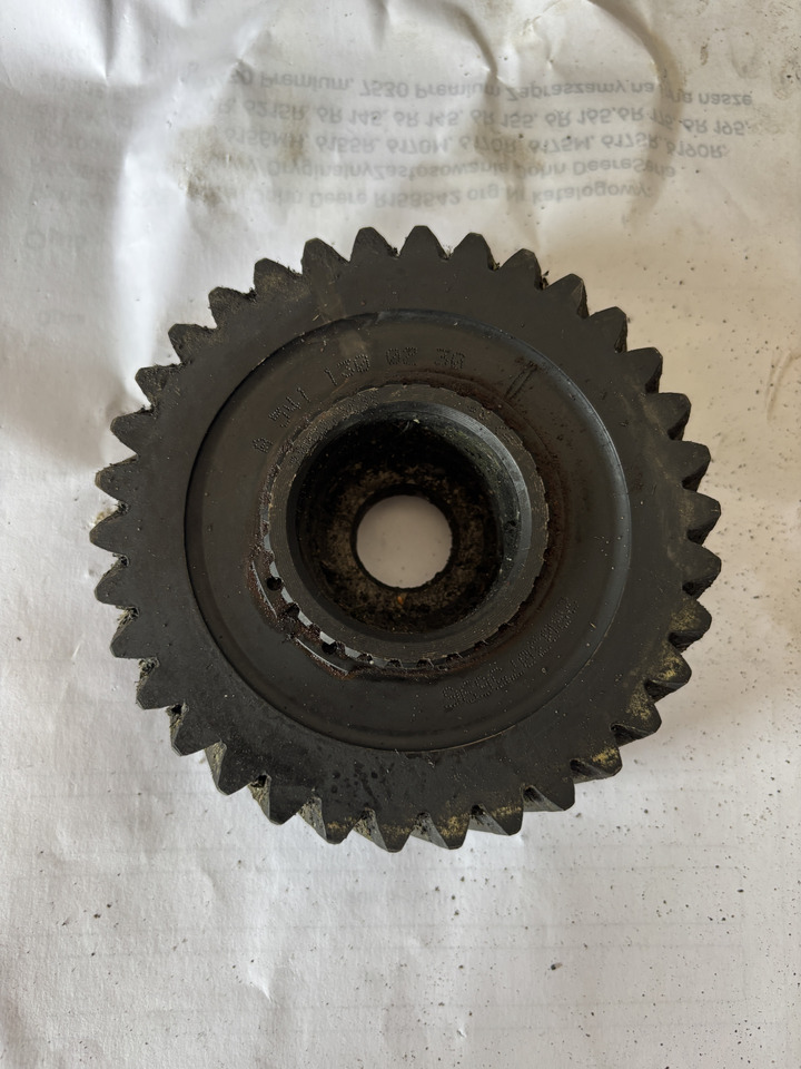Mercedes OM541 OM542 OM441 OM442 - koło zębate sprężarki powietrza 5411300230, 5411300630 - Kompresor klima uređaja: slika 1 Mercedes OM541 OM542 OM441 OM442 - koło zębate sprężarki powietrza 5411300230, 5411300630 - Kompresor klima uređaja: slika 1