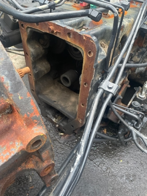 New holland T6030 - T6090 , New holland T7.140-T7.210 most napędowy Tylni , Atak mechanizm róźnicowy - Osovina i delovi za Poljoprivredna mašina: slika 3 New holland T6030 - T6090 , New holland T7.140-T7.210 most napędowy Tylni , Atak mechanizm róźnicowy - Osovina i delovi za Poljoprivredna mašina: slika 3