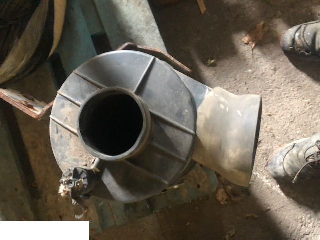 Obudowa Filtra Powietrza - Manitou - Filter za vazduh za Poljoprivredna mašina: slika 2 Obudowa Filtra Powietrza - Manitou - Filter za vazduh za Poljoprivredna mašina: slika 2