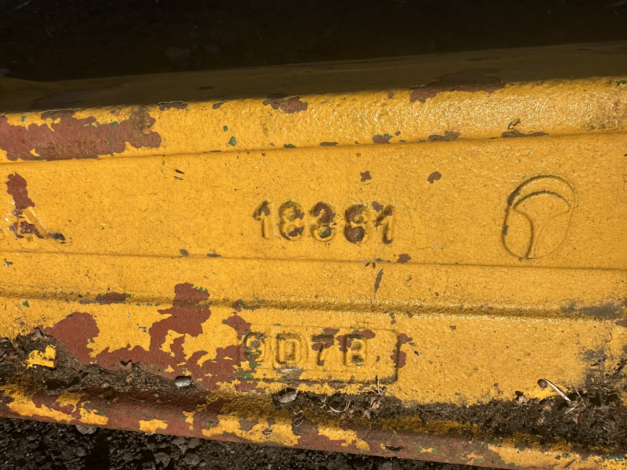 Obudowa mostu tylnego Matbro sanderson carraro 18381 - Osovina i delovi za Poljoprivredna mašina: slika 1 Obudowa mostu tylnego Matbro sanderson carraro 18381 - Osovina i delovi za Poljoprivredna mašina: slika 1