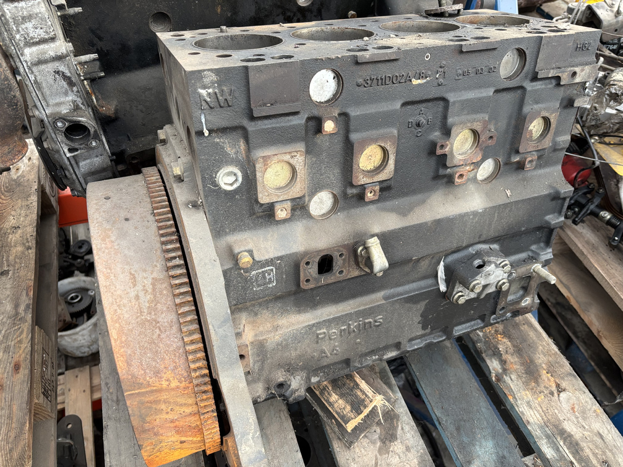 Perkins 1004 1004-40T Silnik Blok Silnika Koło Zamachowe Wał CZĘŚCI 3711DO2A/8 - Zamajac za Poljoprivredna mašina: slika 3 Perkins 1004 1004-40T Silnik Blok Silnika Koło Zamachowe Wał CZĘŚCI 3711DO2A/8 - Zamajac za Poljoprivredna mašina: slika 3