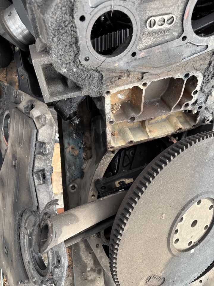 Perkins 1004.4 1004.4T 1006.6 1104C-44 1104D-E44T 3122A05A Koło Zamachowe Pokrywa Obudowa CZĘŚCI - Zamajac za Poljoprivredna mašina: slika 4 Perkins 1004.4 1004.4T 1006.6 1104C-44 1104D-E44T 3122A05A Koło Zamachowe Pokrywa Obudowa CZĘŚCI - Zamajac za Poljoprivredna mašina: slika 4