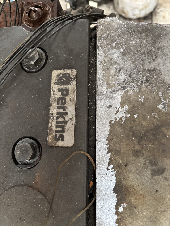 Perkins 1727/2200 Silnik Blok Pokrywa Koło Zamachowe Wał Miska CZĘŚCI - Zamajac za Poljoprivredna mašina: slika 4 Perkins 1727/2200 Silnik Blok Pokrywa Koło Zamachowe Wał Miska CZĘŚCI - Zamajac za Poljoprivredna mašina: slika 4