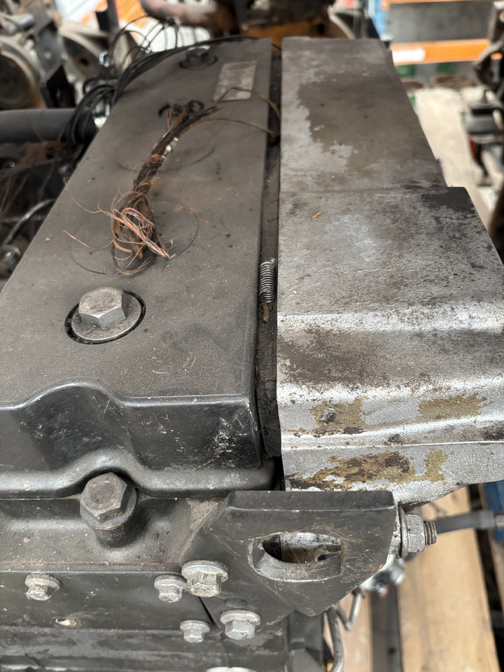 Perkins 1727/2200 Silnik Blok Pokrywa Koło Zamachowe Wał Miska CZĘŚCI - Zamajac za Poljoprivredna mašina: slika 3 Perkins 1727/2200 Silnik Blok Pokrywa Koło Zamachowe Wał Miska CZĘŚCI - Zamajac za Poljoprivredna mašina: slika 3