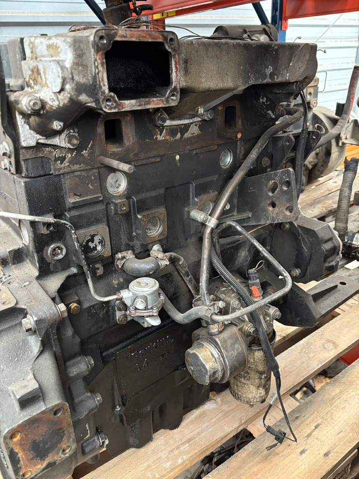 Perkins 1727/2200 Silnik Blok Pokrywa Koło Zamachowe Wał Miska CZĘŚCI - Zamajac za Poljoprivredna mašina: slika 2 Perkins 1727/2200 Silnik Blok Pokrywa Koło Zamachowe Wał Miska CZĘŚCI - Zamajac za Poljoprivredna mašina: slika 2