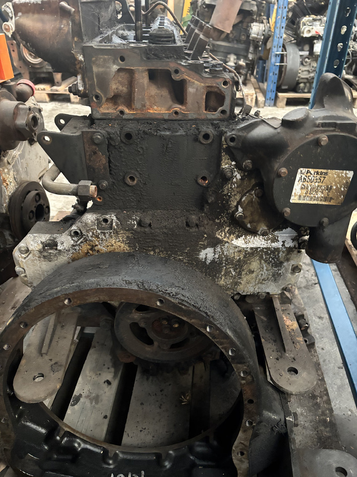Perkins AB50557 1727/2200 Silnik CZĘŚCI - Motor i delovi za Poljoprivredna mašina: slika 1 Perkins AB50557 1727/2200 Silnik CZĘŚCI - Motor i delovi za Poljoprivredna mašina: slika 1