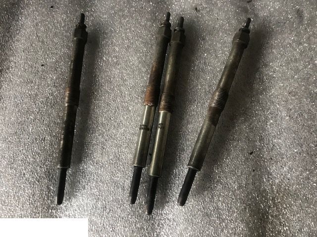 Perkins RG - Świeca Żarowa 2666A016 - Sijalice za Poljoprivredna mašina: slika 1 Perkins RG - Świeca Żarowa 2666A016 - Sijalice za Poljoprivredna mašina: slika 1