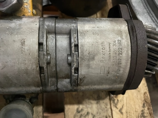 Pompa zębata Rexroth 0510466304 51517222962/1517222963/1517222452 - Hidraulična pumpa za Građevinska mašina: slika 2 Pompa zębata Rexroth 0510466304 51517222962/1517222963/1517222452 - Hidraulična pumpa za Građevinska mašina: slika 2