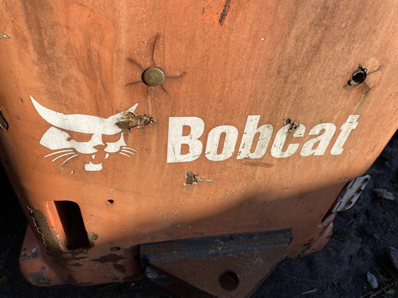 Bobcat T2250 - - Zwolnica - Zwrotnica - Półoś - Skrzynia - Silnik - Rezervni deo za Teleskopski upravljač: slika 1 Bobcat T2250 - - Zwolnica - Zwrotnica - Półoś - Skrzynia - Silnik - Rezervni deo za Teleskopski upravljač: slika 1
