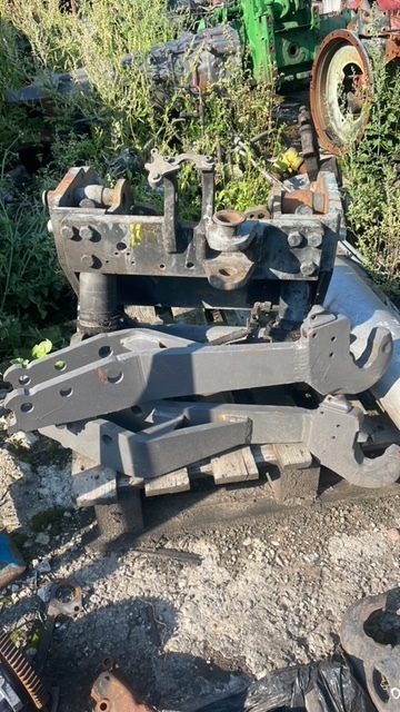 FENDT FARMER turbomatic przedni podnośnik TUZ - Rezervni deo za Traktor: slika 1 FENDT FARMER turbomatic przedni podnośnik TUZ - Rezervni deo za Traktor: slika 1