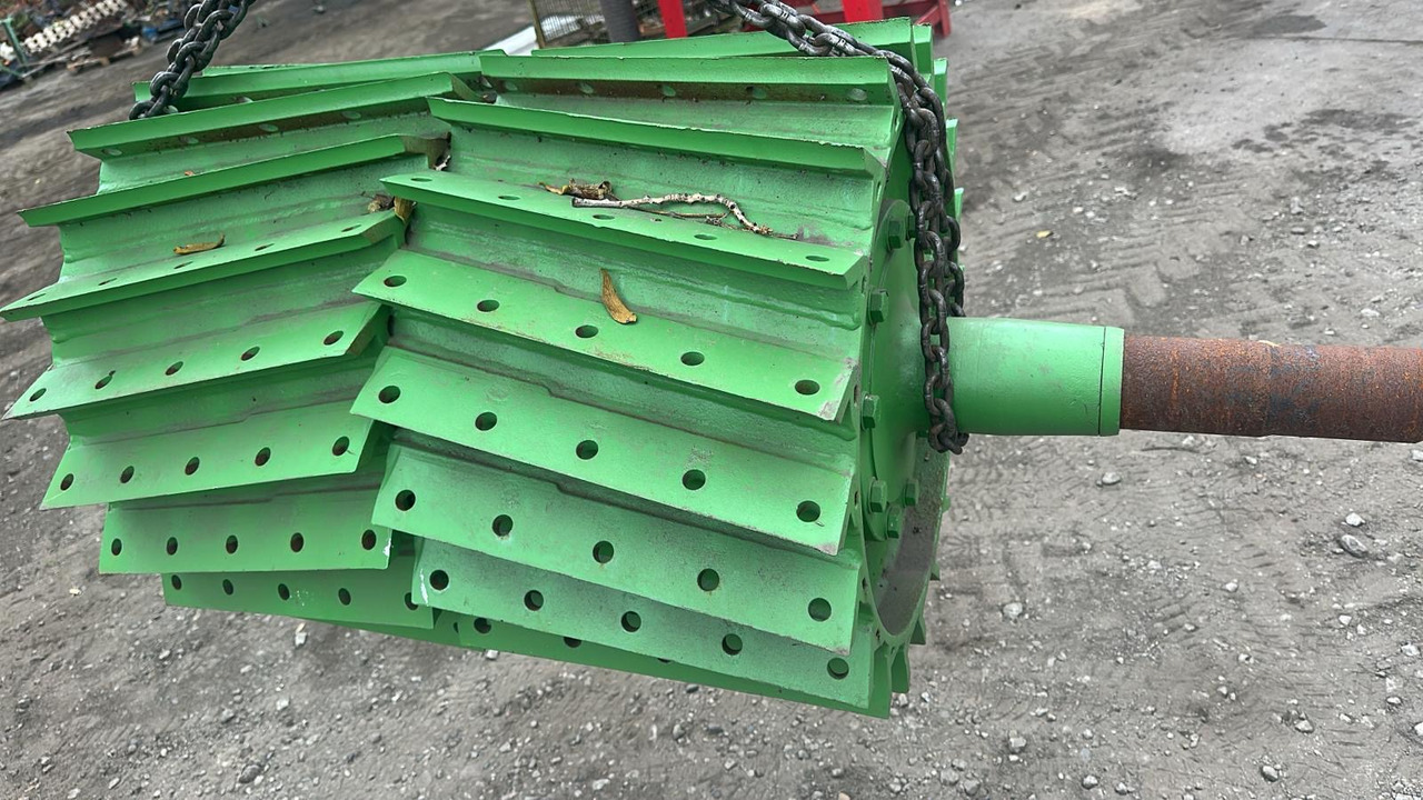 Krone Big-X Big X - bęben nożowy 40 noży - Rezervni deo za Kombajn za stočnu hranu: slika 2 Krone Big-X Big X - bęben nożowy 40 noży - Rezervni deo za Kombajn za stočnu hranu: slika 2