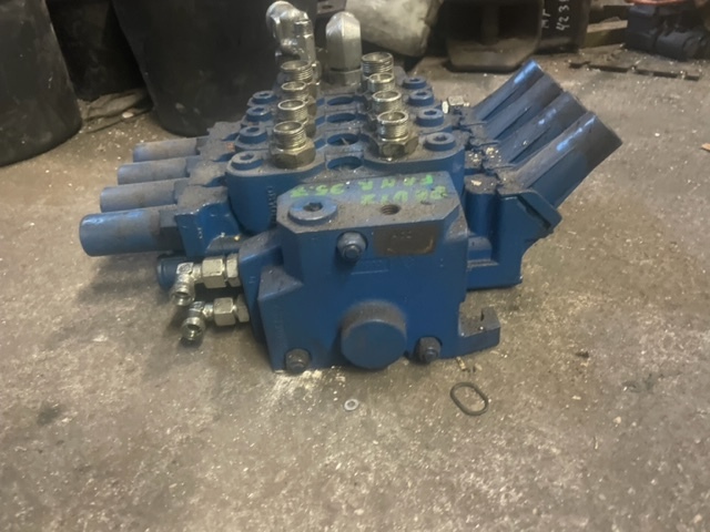 Rozdzielacz rexroth ASX01 deutz fahr Agrovector - Hidraulika za Kamion: slika 5 Rozdzielacz rexroth ASX01 deutz fahr Agrovector - Hidraulika za Kamion: slika 5