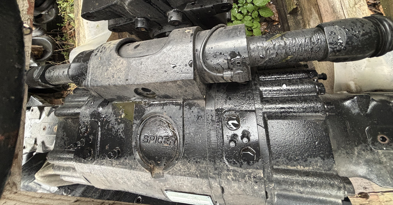 SPICER DANA 367/212/134 Sterowanie Drążek Przegub Cylinder CZĘŚCI NOWE - Uporna spona za Građevinska mašina: slika 5 SPICER DANA 367/212/134 Sterowanie Drążek Przegub Cylinder CZĘŚCI NOWE - Uporna spona za Građevinska mašina: slika 5