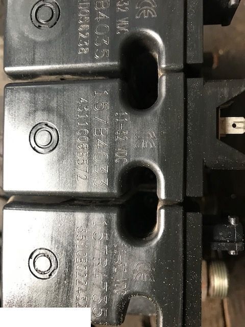 Sauer Danfoss - Rozdzielacz - Hidraulični ventil za Poljoprivredna mašina: slika 4 Sauer Danfoss - Rozdzielacz - Hidraulični ventil za Poljoprivredna mašina: slika 4